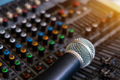 LIVE-SOUND LIVE-SOUND